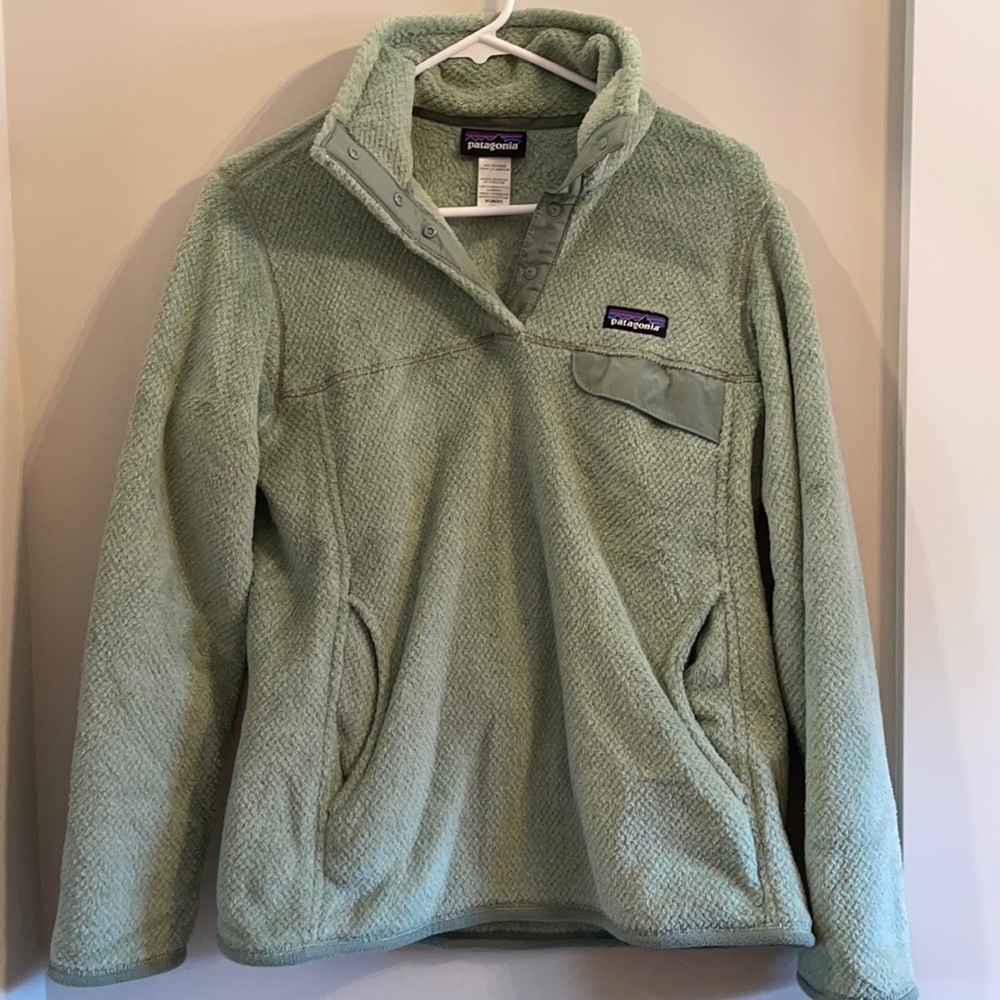 Patagonia woman’s Re-tool snap fleece pullover